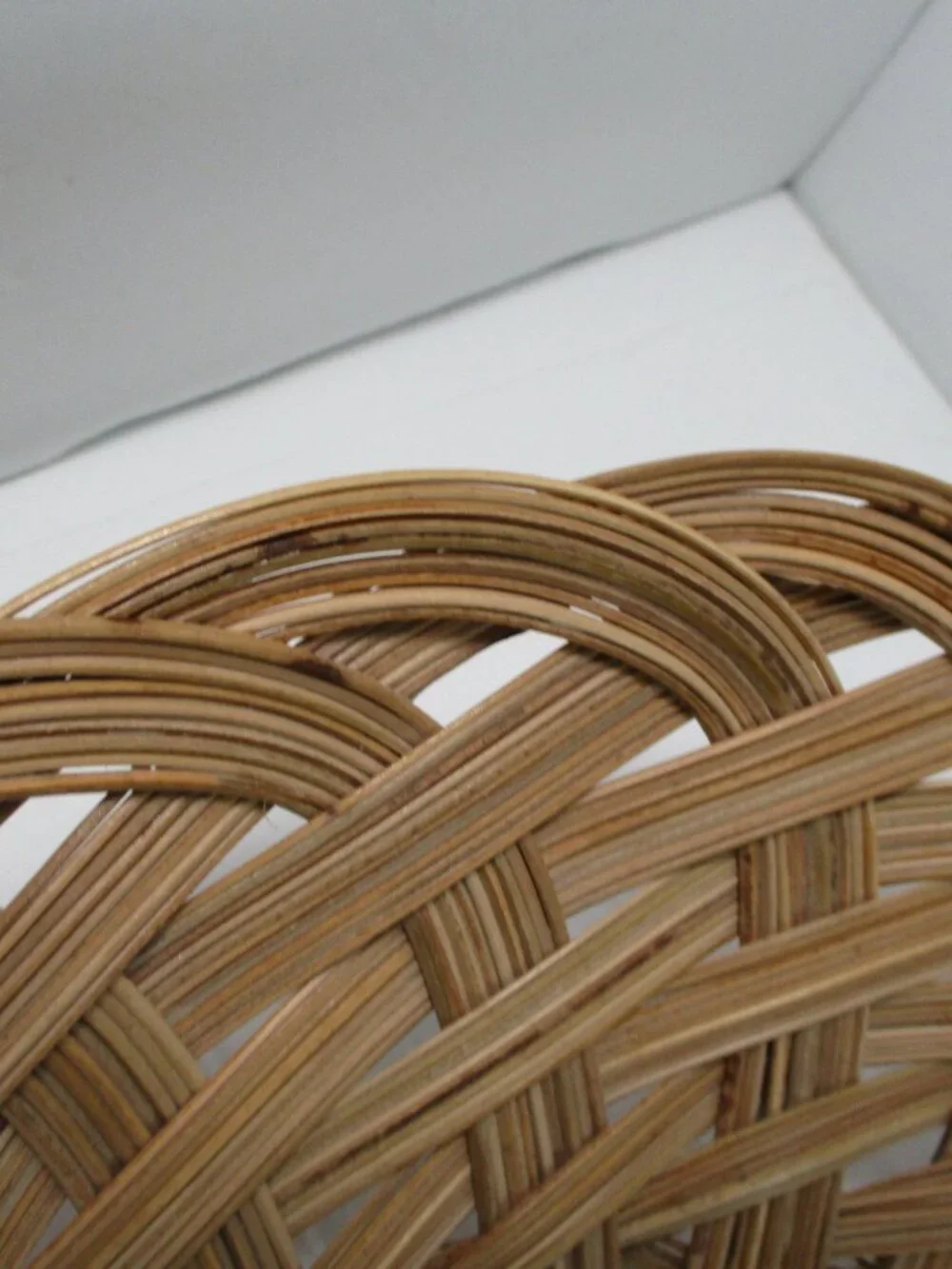 Scallop Weave Wicker Basket Round 13.5in Storage Wall Decor Rattan Woven Boho